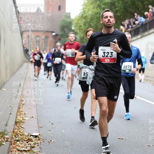 05.10.2025 - 20. swb-Marathon Bremen Michael Strokosch http://msf.ph/oto/9222399 05.10.2025 13:00:20 Laufen 85, 323, 8079, 484 meine-sportfotos.de