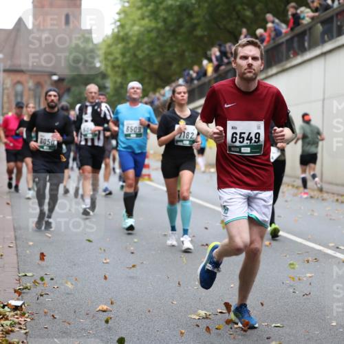 05.10.2025 - 20. swb-Marathon Bremen Michael Strokosch http://msf.ph/oto/9222405 05.10.2025 13:00:22 Laufen 8050, 6509, 182, 6549 meine-sportfotos.de