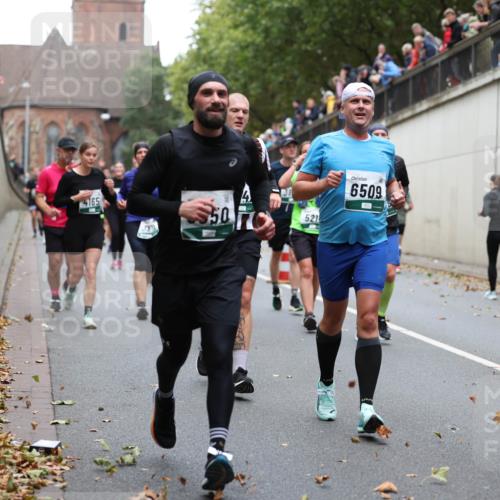 05.10.2025 - 20. swb-Marathon Bremen Michael Strokosch http://msf.ph/oto/9222413 05.10.2025 13:00:24 Laufen 4165, 319, 50, 521, 6509, 7 meine-sportfotos.de