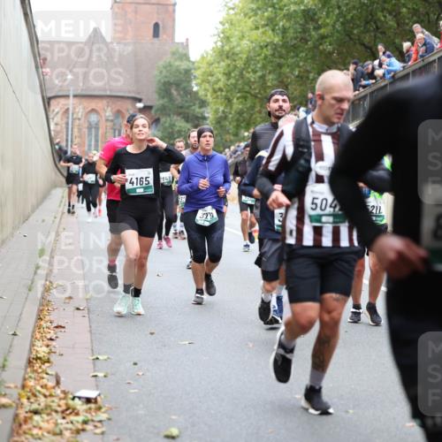 05.10.2025 - 20. swb-Marathon Bremen Michael Strokosch http://msf.ph/oto/9222416 05.10.2025 13:00:25 Laufen 4165, 2949, 319, 3, 504, 211, 8050 meine-sportfotos.de