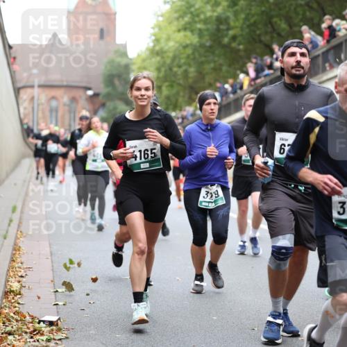 05.10.2025 - 20. swb-Marathon Bremen Michael Strokosch http://msf.ph/oto/9222422 05.10.2025 13:00:27 Laufen 165, 39, 67, 3545, 5211 meine-sportfotos.de