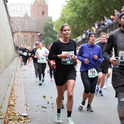 05.10.2025 - 20. swb-Marathon Bremen Michael Strokosch http://msf.ph/oto/9222423 05.10.2025 13:00:27 Laufen 105, 329, 677, 14, 35 meine-sportfotos.de