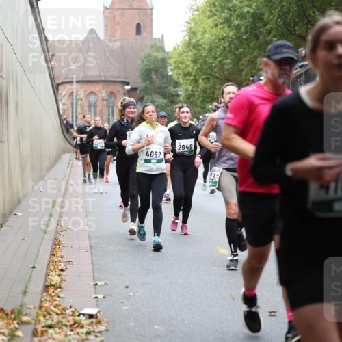 05.10.2025 - 20. swb-Marathon Bremen Michael Strokosch http://msf.ph/oto/9222427 05.10.2025 13:00:28 Laufen 7850, 4062, 2949, 032, 165, 329 meine-sportfotos.de