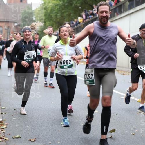 05.10.2025 - 20. swb-Marathon Bremen Michael Strokosch http://msf.ph/oto/9222430 05.10.2025 13:00:30 Laufen 3060, 4062, 5316, 032 meine-sportfotos.de