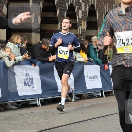 05.10.2025 - 20. swb-Marathon Bremen Strokosch-Dieckow http://msf.ph/oto/9222432 05.10.2025 10:42:16 Ziel 8187, 9700, 9775, 10375, 10838, 11217, 11230, 11422 meine-sportfotos.de