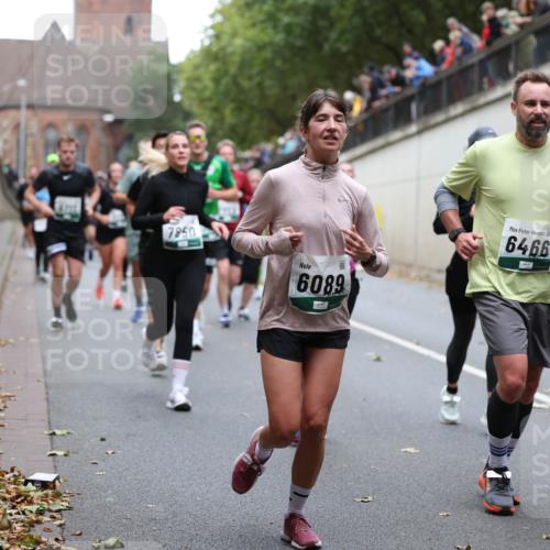 05.10.2025 - 20. swb-Marathon Bremen Michael Strokosch http://msf.ph/oto/9222437 05.10.2025 13:00:32 Laufen 7850, 6089, 6466 meine-sportfotos.de