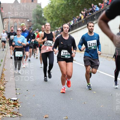 05.10.2025 - 20. swb-Marathon Bremen Michael Strokosch http://msf.ph/oto/9222444 05.10.2025 13:00:37 Laufen 3472, 5875, 322, 4270, 5712 meine-sportfotos.de