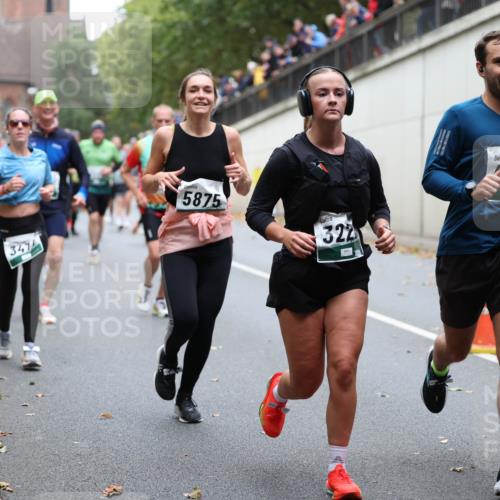 05.10.2025 - 20. swb-Marathon Bremen Michael Strokosch http://msf.ph/oto/9222449 05.10.2025 13:00:38 Laufen 5875, 3414, 322, 270 meine-sportfotos.de
