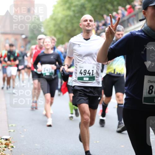05.10.2025 - 20. swb-Marathon Bremen Michael Strokosch http://msf.ph/oto/9222474 05.10.2025 13:00:45 Laufen 7, 3004, 4941, 8691, 87, 04034 meine-sportfotos.de