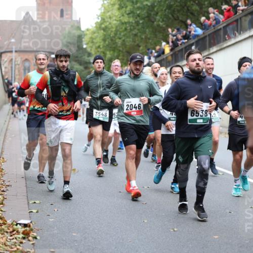 05.10.2025 - 20. swb-Marathon Bremen Michael Strokosch http://msf.ph/oto/9222486 05.10.2025 13:00:47 Laufen 3548, 52, 14, 2046, 6538, 83 meine-sportfotos.de