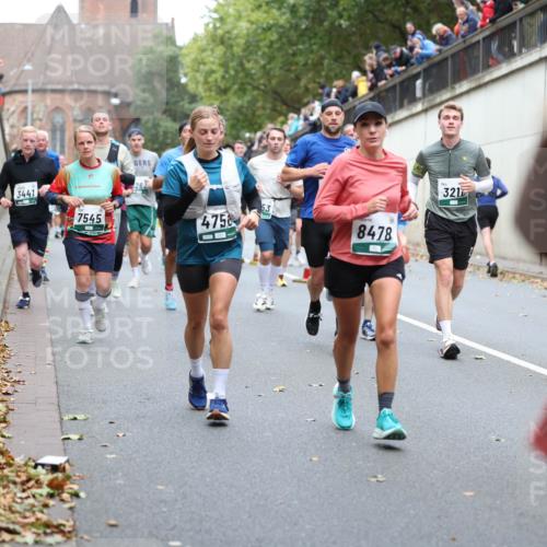 05.10.2025 - 20. swb-Marathon Bremen Michael Strokosch http://msf.ph/oto/9222509 05.10.2025 13:00:56 Laufen 3441, 7545, 262, 475, 53, 8478, 321 meine-sportfotos.de