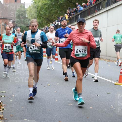 05.10.2025 - 20. swb-Marathon Bremen Michael Strokosch http://msf.ph/oto/9222510 05.10.2025 13:00:56 Laufen 0, 3441, 7545, 262, 4756, 345, 31, 3, 8478, 3211 meine-sportfotos.de