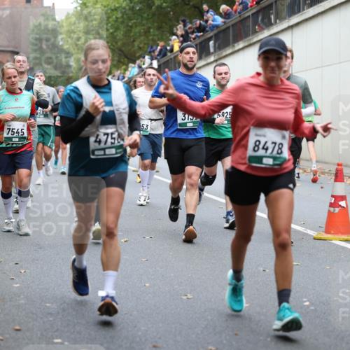 05.10.2025 - 20. swb-Marathon Bremen Michael Strokosch http://msf.ph/oto/9222511 05.10.2025 13:00:56 Laufen 344, 7545, 26, 475, 53, 31, 10, 5925, 8478 meine-sportfotos.de