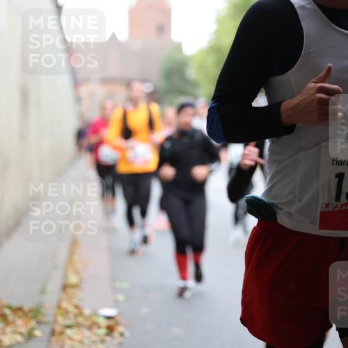 05.10.2025 - 20. swb-Marathon Bremen Michael Strokosch http://msf.ph/oto/9222538 05.10.2025 13:01:08 Laufen 15, 1332 meine-sportfotos.de