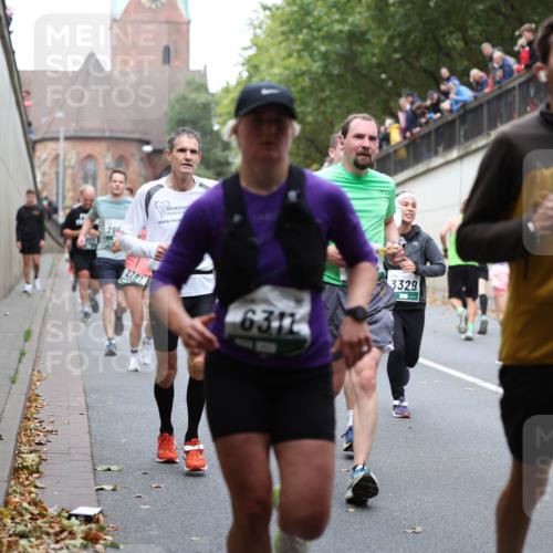 05.10.2025 - 20. swb-Marathon Bremen Michael Strokosch http://msf.ph/oto/9222566 05.10.2025 13:01:16 Laufen 29, 2781, 6311, 3329, 31 meine-sportfotos.de
