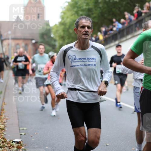 05.10.2025 - 20. swb-Marathon Bremen Michael Strokosch http://msf.ph/oto/9222571 05.10.2025 13:01:17 Laufen 6502 meine-sportfotos.de