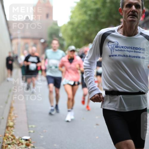 05.10.2025 - 20. swb-Marathon Bremen Michael Strokosch http://msf.ph/oto/9222572 05.10.2025 13:01:18 Laufen  meine-sportfotos.de