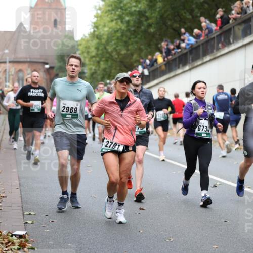 05.10.2025 - 20. swb-Marathon Bremen Michael Strokosch http://msf.ph/oto/9222573 05.10.2025 13:01:19 Laufen 905, 2969, 2781, 1397, 6735 meine-sportfotos.de