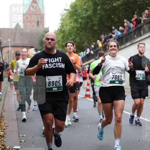 05.10.2025 - 20. swb-Marathon Bremen Michael Strokosch http://msf.ph/oto/9222584 05.10.2025 13:01:22 Laufen 312, 7087, 8905, 2810, 3352 meine-sportfotos.de