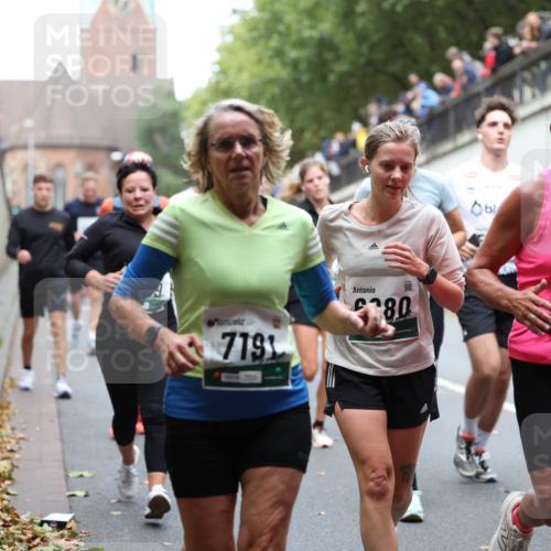 05.10.2025 - 20. swb-Marathon Bremen Michael Strokosch http://msf.ph/oto/9222603 05.10.2025 13:01:28 Laufen 719, 80 meine-sportfotos.de