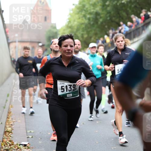 05.10.2025 - 20. swb-Marathon Bremen Michael Strokosch http://msf.ph/oto/9222607 05.10.2025 13:01:29 Laufen 5139, 54 meine-sportfotos.de