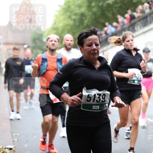 05.10.2025 - 20. swb-Marathon Bremen Michael Strokosch http://msf.ph/oto/9222608 05.10.2025 13:01:29 Laufen 5139, 421 meine-sportfotos.de