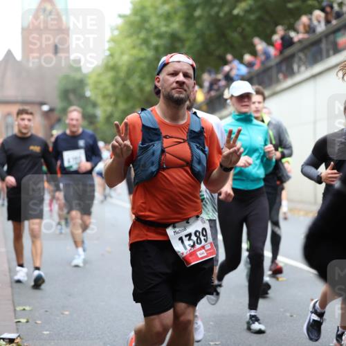 05.10.2025 - 20. swb-Marathon Bremen Michael Strokosch http://msf.ph/oto/9222610 05.10.2025 13:01:30 Laufen 1389 meine-sportfotos.de