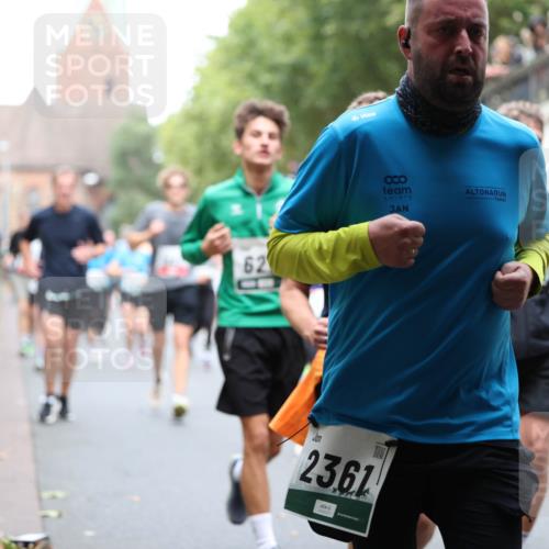 05.10.2025 - 20. swb-Marathon Bremen Michael Strokosch http://msf.ph/oto/9222631 05.10.2025 13:01:38 Laufen 888, 2361 meine-sportfotos.de