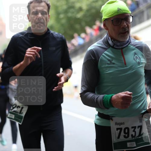 05.10.2025 - 20. swb-Marathon Bremen Michael Strokosch http://msf.ph/oto/9222659 05.10.2025 13:01:48 Laufen 9000, 921, 7937 meine-sportfotos.de