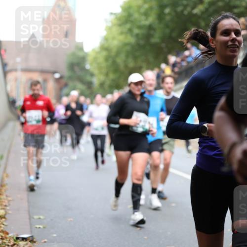 05.10.2025 - 20. swb-Marathon Bremen Michael Strokosch http://msf.ph/oto/9222675 05.10.2025 13:01:54 Laufen  meine-sportfotos.de
