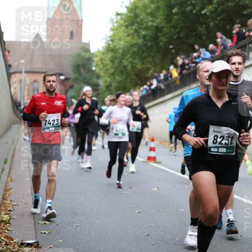 05.10.2025 - 20. swb-Marathon Bremen Michael Strokosch http://msf.ph/oto/9222678 05.10.2025 13:01:55 Laufen 7423, 4091, 8231 meine-sportfotos.de