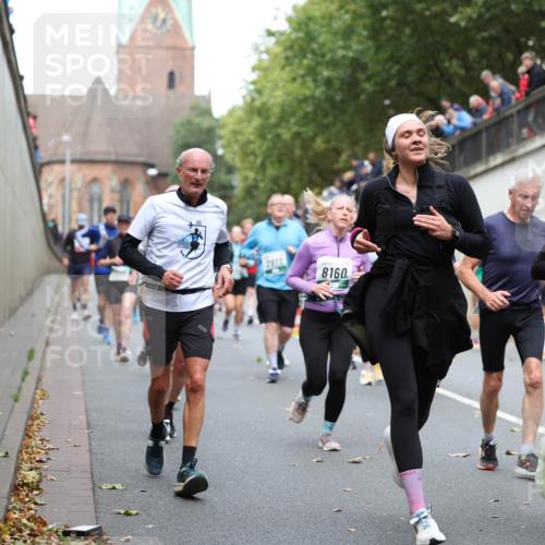 05.10.2025 - 20. swb-Marathon Bremen Michael Strokosch http://msf.ph/oto/9222692 05.10.2025 13:01:59 Laufen 2917, 8160, 5019 meine-sportfotos.de
