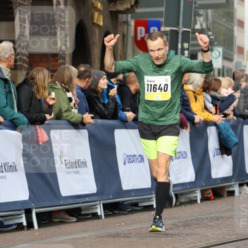 05.10.2025 - 20. swb-Marathon Bremen Strokosch-Dieckow http://msf.ph/oto/9222695 05.10.2025 10:42:50 Ziel 9524, 10624, 11640 meine-sportfotos.de