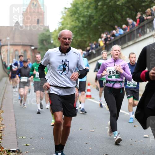 05.10.2025 - 20. swb-Marathon Bremen Michael Strokosch http://msf.ph/oto/9222696 05.10.2025 13:02:00 Laufen 8160, 6349 meine-sportfotos.de