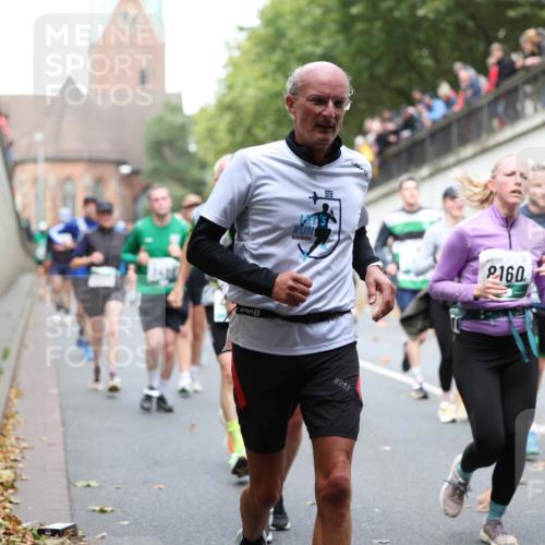 05.10.2025 - 20. swb-Marathon Bremen Michael Strokosch http://msf.ph/oto/9222698 05.10.2025 13:02:00 Laufen 2160 meine-sportfotos.de