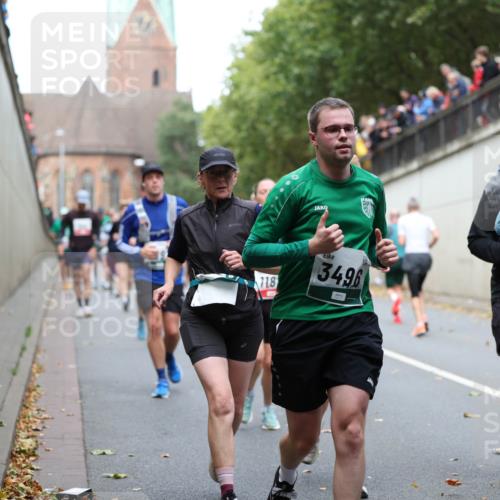05.10.2025 - 20. swb-Marathon Bremen Michael Strokosch http://msf.ph/oto/9222705 05.10.2025 13:02:03 Laufen 118, 2917, 69, 3496 meine-sportfotos.de