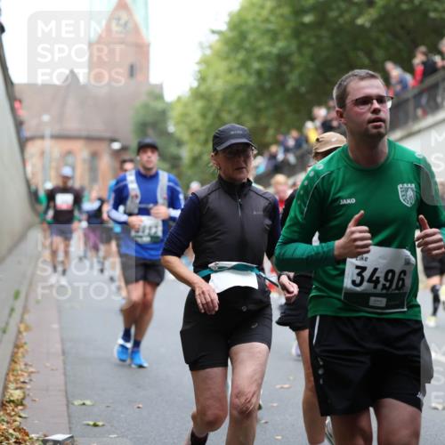 05.10.2025 - 20. swb-Marathon Bremen Michael Strokosch http://msf.ph/oto/9222706 05.10.2025 13:02:03 Laufen 34, 96, 692 meine-sportfotos.de