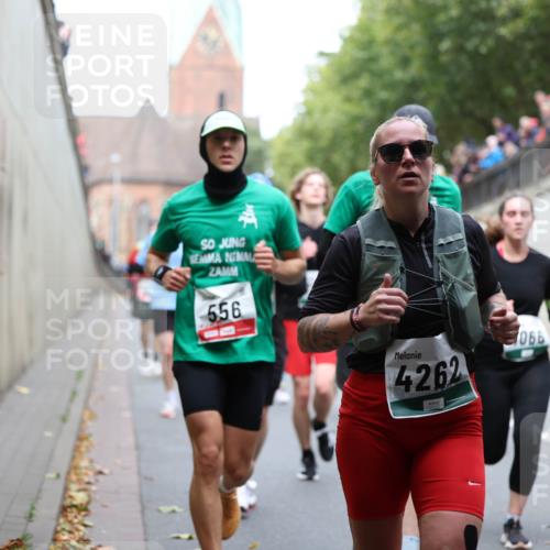05.10.2025 - 20. swb-Marathon Bremen Michael Strokosch http://msf.ph/oto/9222742 05.10.2025 13:02:13 Laufen 556, 4262, 066 meine-sportfotos.de