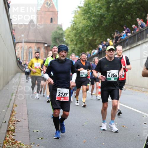 05.10.2025 - 20. swb-Marathon Bremen Michael Strokosch http://msf.ph/oto/9222795 05.10.2025 13:02:33 Laufen 156, 2287, 2872, 6955, 2386 meine-sportfotos.de