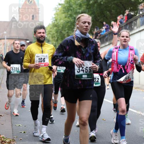 05.10.2025 - 20. swb-Marathon Bremen Michael Strokosch http://msf.ph/oto/9222810 05.10.2025 13:02:37 Laufen 5396, 166, 5097, 3469, 02, 56, 20, 45 meine-sportfotos.de