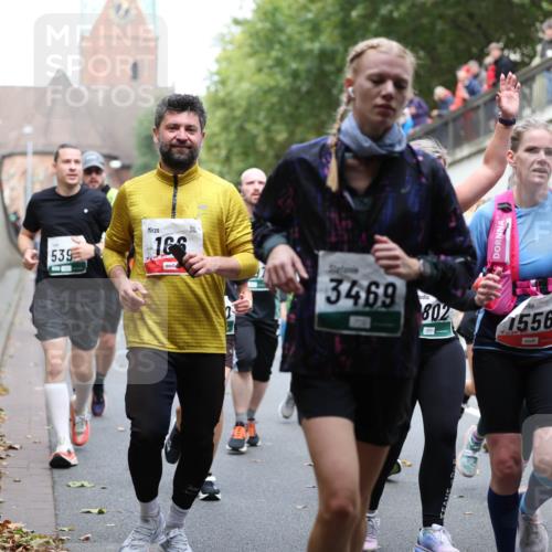 05.10.2025 - 20. swb-Marathon Bremen Michael Strokosch http://msf.ph/oto/9222811 05.10.2025 13:02:37 Laufen 539, 166, 3469, 802, 1556, 1556, 20 meine-sportfotos.de
