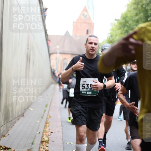05.10.2025 - 20. swb-Marathon Bremen Michael Strokosch http://msf.ph/oto/9222814 05.10.2025 13:02:38 Laufen 539, 8, 160 meine-sportfotos.de