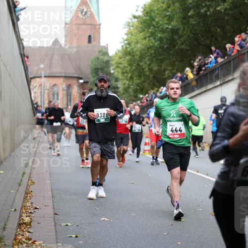 05.10.2025 - 20. swb-Marathon Bremen Michael Strokosch http://msf.ph/oto/9222825 05.10.2025 13:02:43 Laufen 3386, 444, 60492 meine-sportfotos.de