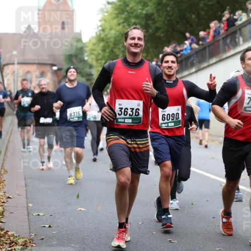 05.10.2025 - 20. swb-Marathon Bremen Michael Strokosch http://msf.ph/oto/9222837 05.10.2025 13:02:47 Laufen 7639, 6316, 3636, 6090 meine-sportfotos.de