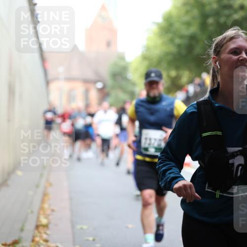 05.10.2025 - 20. swb-Marathon Bremen Michael Strokosch http://msf.ph/oto/9222920 05.10.2025 13:03:10 Laufen  meine-sportfotos.de