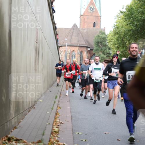 05.10.2025 - 20. swb-Marathon Bremen Michael Strokosch http://msf.ph/oto/9222925 05.10.2025 13:03:12 Laufen 1940, 8998, 10, 80 meine-sportfotos.de