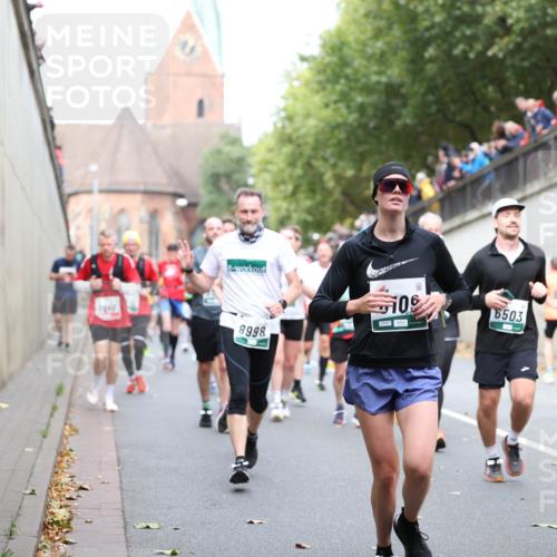 05.10.2025 - 20. swb-Marathon Bremen Michael Strokosch http://msf.ph/oto/9222933 05.10.2025 13:03:14 Laufen 1842, 8998, 10, 6503 meine-sportfotos.de
