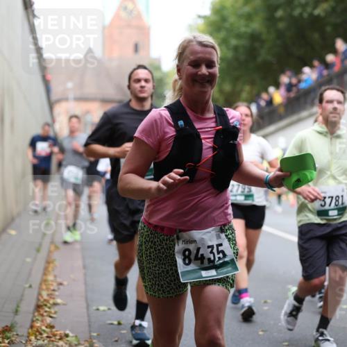 05.10.2025 - 20. swb-Marathon Bremen Michael Strokosch http://msf.ph/oto/9223018 05.10.2025 13:03:44 Laufen 8435, 3781 meine-sportfotos.de