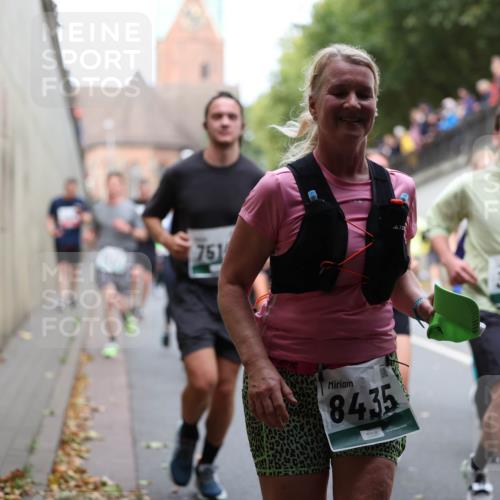 05.10.2025 - 20. swb-Marathon Bremen Michael Strokosch http://msf.ph/oto/9223019 05.10.2025 13:03:44 Laufen 751, 8435, 3781 meine-sportfotos.de