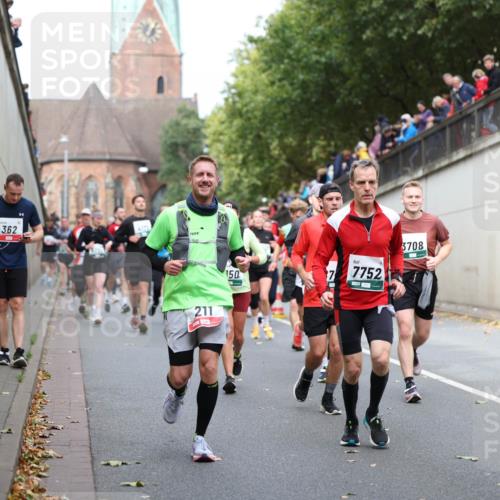 05.10.2025 - 20. swb-Marathon Bremen Michael Strokosch http://msf.ph/oto/9223042 05.10.2025 13:03:51 Laufen 362, 211, 150, 7752, 3708 meine-sportfotos.de